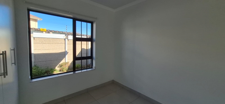 To Let 2 Bedroom Property for Rent in Dana Bay Western Cape